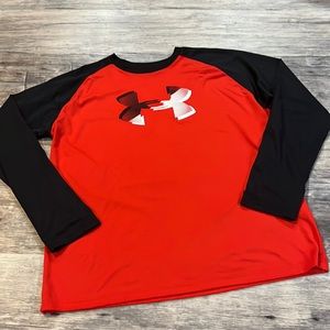 Red/black Under Armour shirt